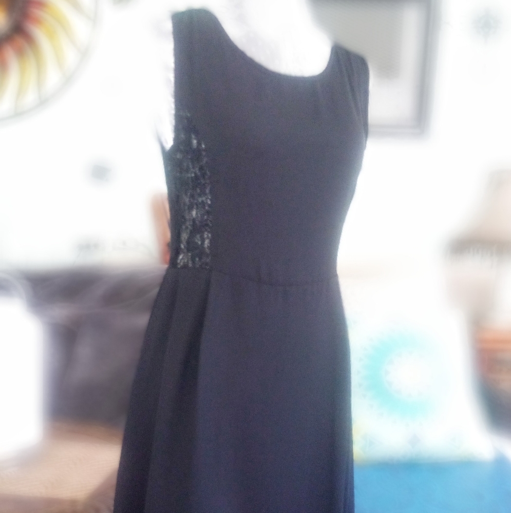 Forever 21 Black Dress-L